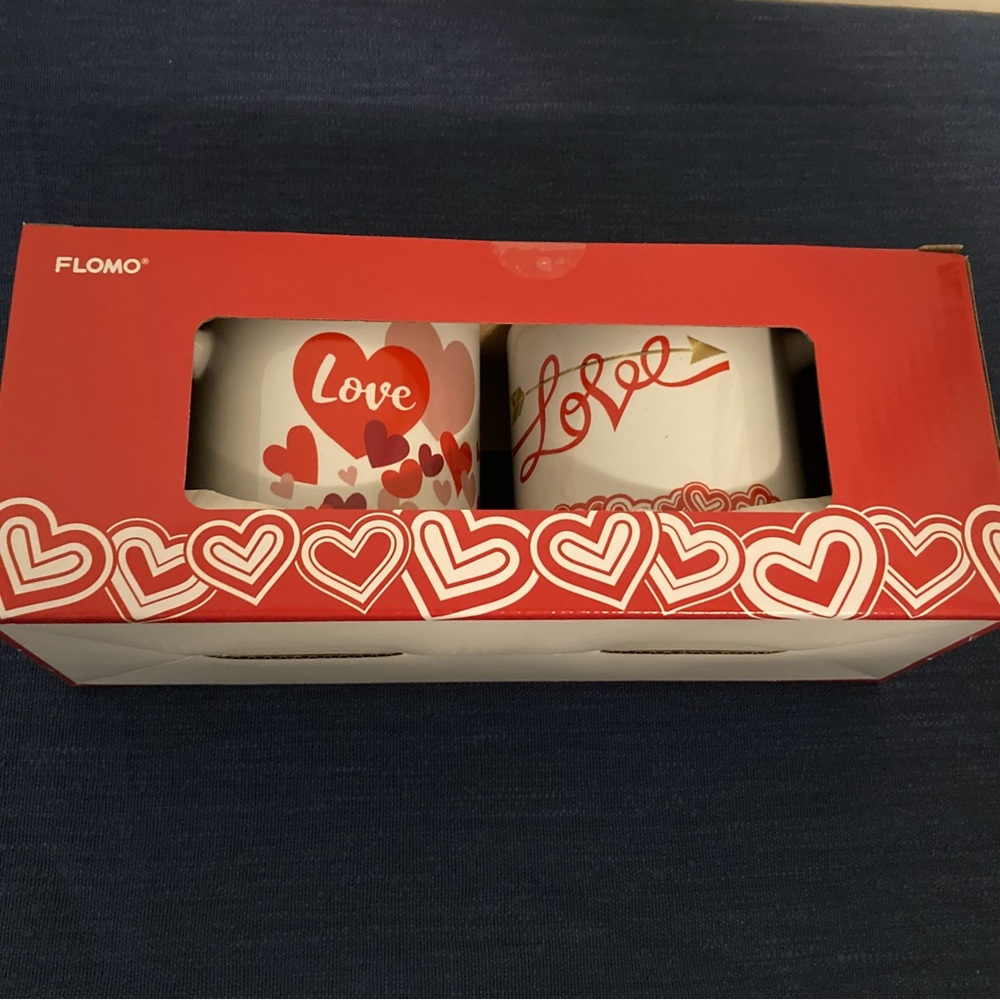 FLOMO Valentines Day Mug Set of Two White with Red Design